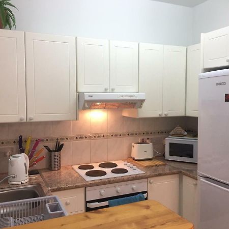 Limnaria Gardens - Modern 1 Bed, Walk To Beach & Shops Paphos Luaran gambar