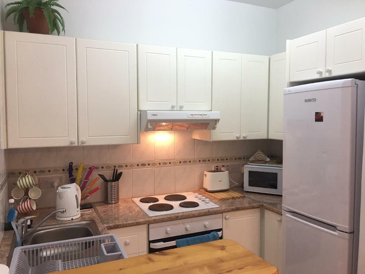 Limnaria Gardens - Modern 1 Bed, Walk To Beach & Shops Paphos Luaran gambar