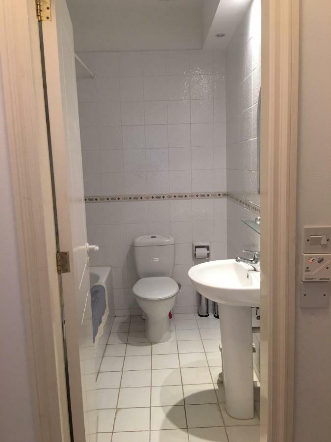 Limnaria Gardens - Modern 1 Bed, Walk To Beach & Shops Paphos Luaran gambar