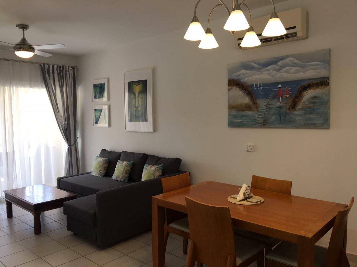 Limnaria Gardens - Modern 1 Bed, Walk To Beach & Shops Paphos Luaran gambar